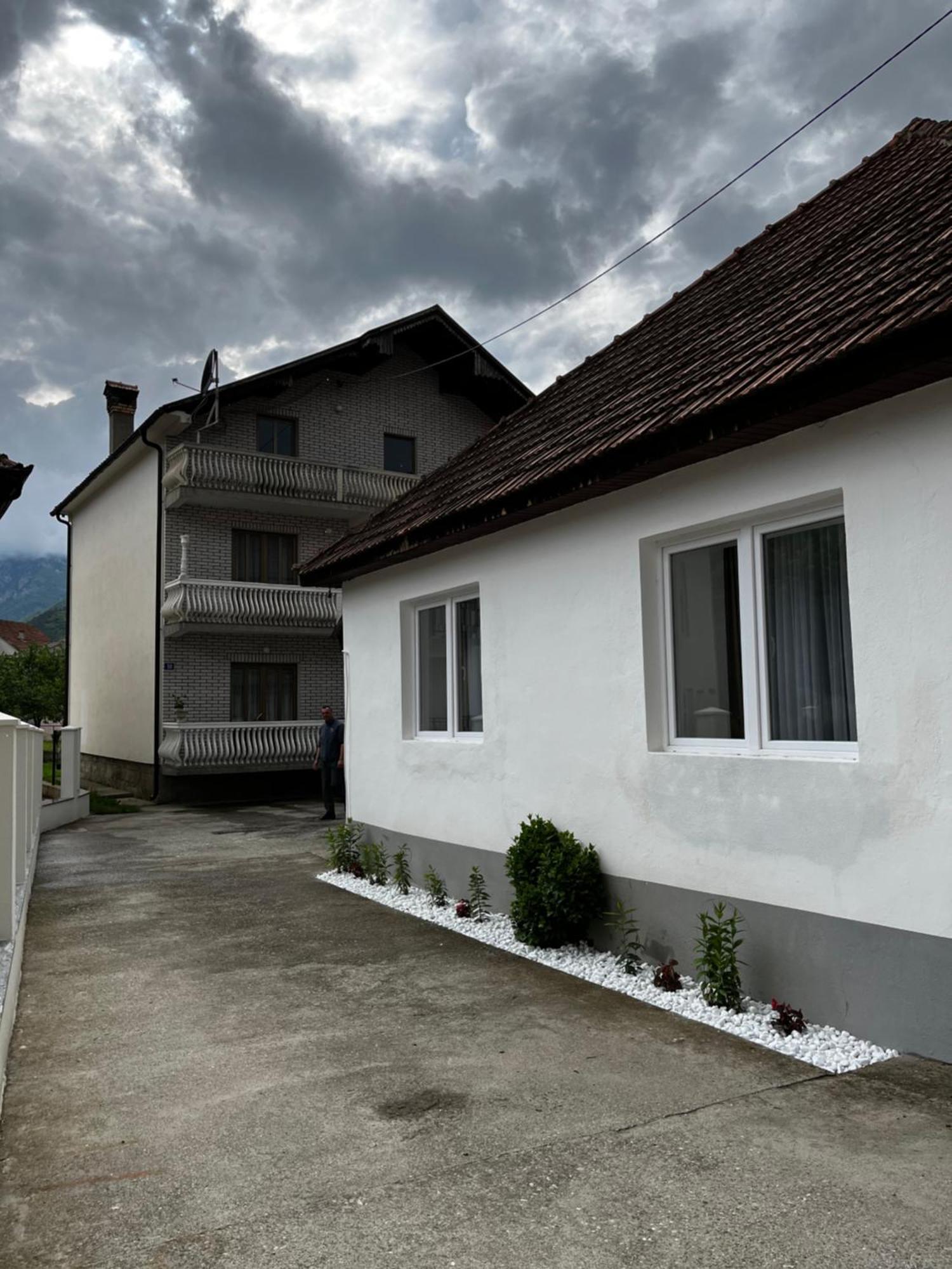 Lejla'S Guesthouse Gusinje Ngoại thất bức ảnh